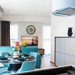 Mercury Tower Exclusive 1br W Rooftop Pool By Arco Collection