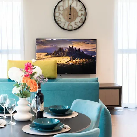 Mercury Tower Exclusive 1br W Rooftop Pool By Arco Collection San Giuliano