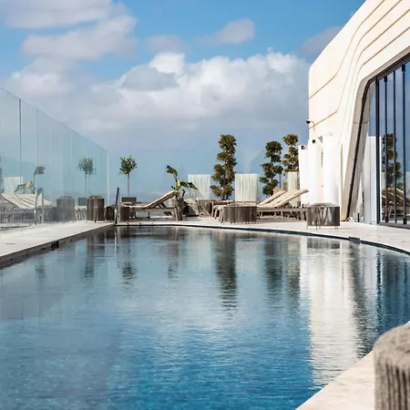 Daire Mercury Tower Exclusive 1br W Rooftop Pool By Arco Collection