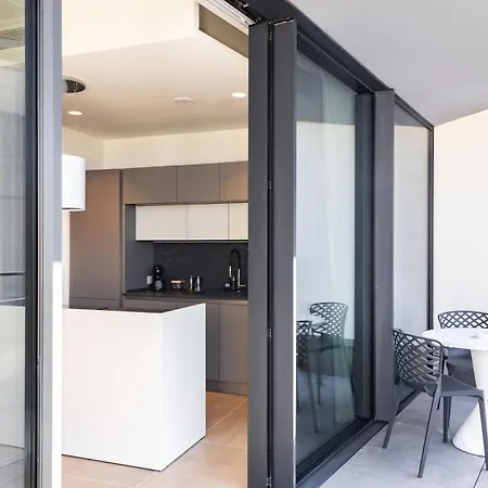 Mercury Tower Exclusive 1br With Rooftop Pool By Arcobnb Apartment *