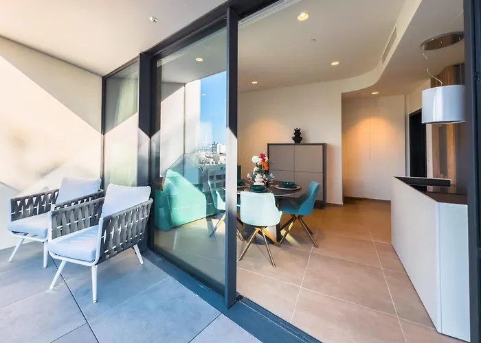 Mercury Tower Exclusive 1br W Rooftop Pool By Arco Collection アパート