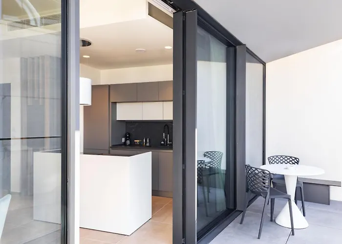 Mercury Tower Exclusive 1br W Rooftop Pool By Arco Collection アパート *