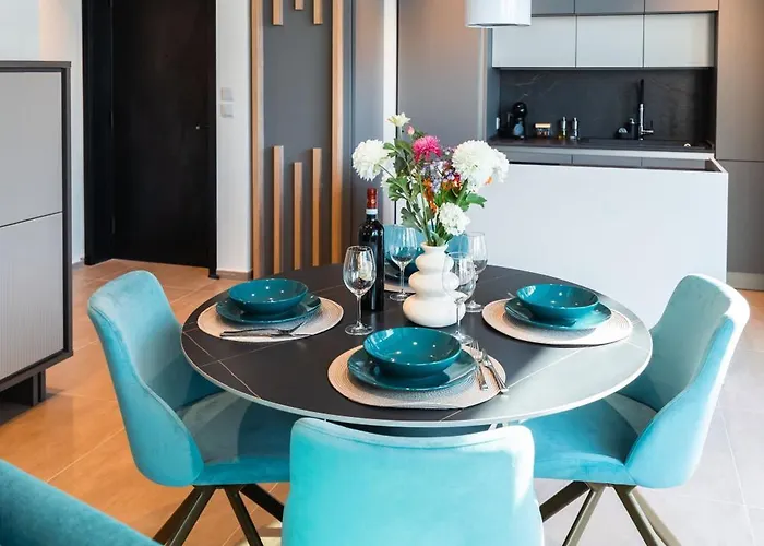 Mercury Tower Exclusive 1br W Rooftop Pool By Arco Collection