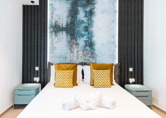 Mercury Tower Exclusive 1br W Rooftop Pool By Arco Collection * Saint Julian's