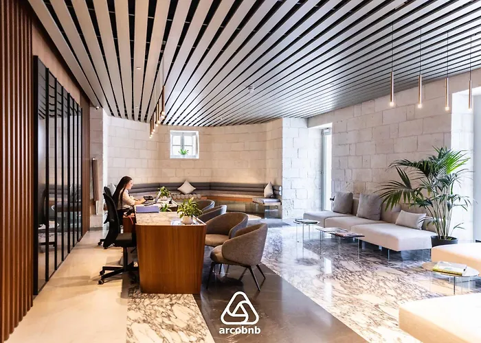 Mercury Tower Exclusive 1br W Rooftop Pool By Arco Collection