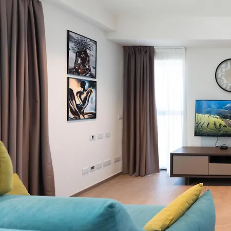 Mercury Tower Exclusive 1br W Rooftop Pool By Arco Collection Saint Julian's